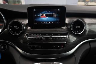 MERCEDES-BENZ V 250 usata, con Touch screen