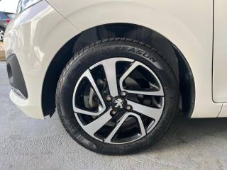 PEUGEOT 108 usata 17