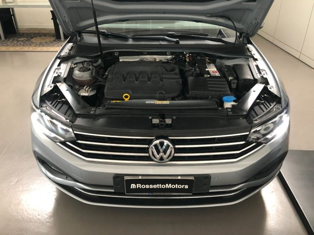 VOLKSWAGEN Passat Variant usata, con Cronologia tagliandi