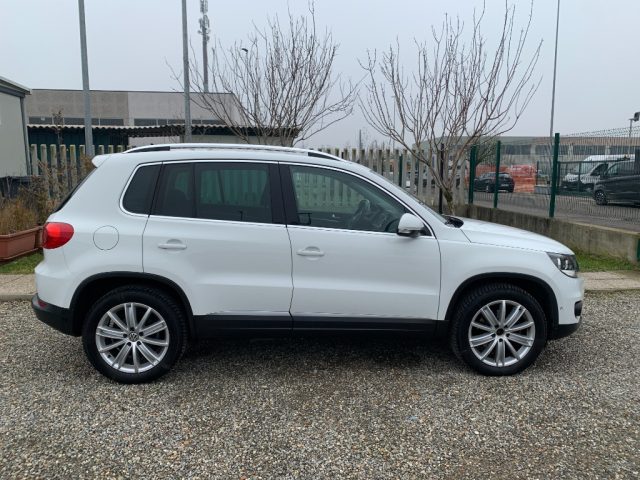 VOLKSWAGEN Tiguan usata, con Boardcomputer