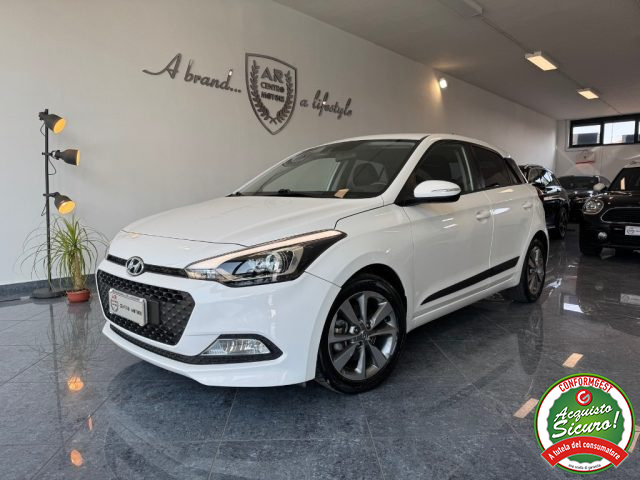 HYUNDAI i20 usata, con Airbag