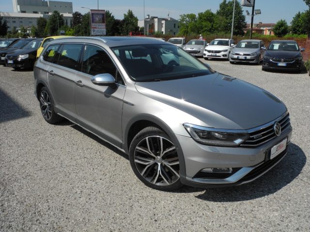 VOLKSWAGEN Passat Alltrack usata 95