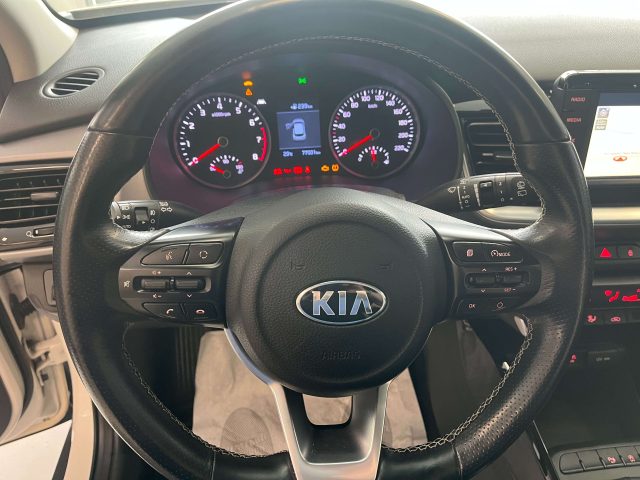 KIA Stonic usata, con Autoradio