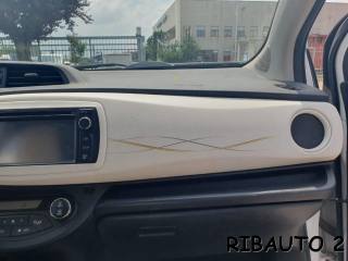 TOYOTA Yaris usata, con Alzacristalli elettrici