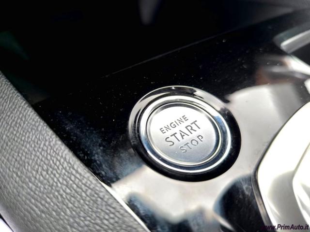PEUGEOT 3008 usata, con Volante in pelle
