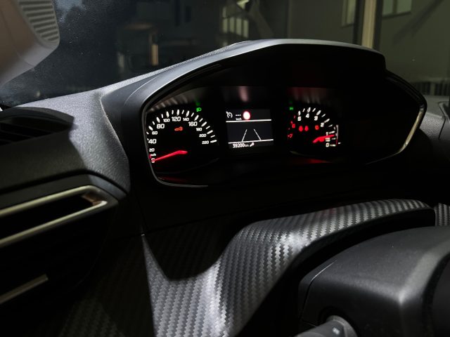 PEUGEOT 208 usata, con Fari LED