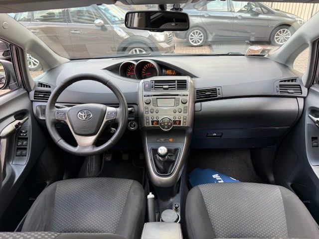 TOYOTA Verso usata, con Lettore CD