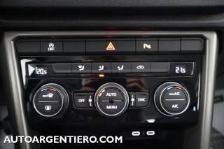 VOLKSWAGEN T-Roc usata, con Controllo automatico clima