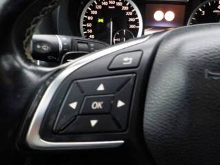 INFINITI Q30 usata 58