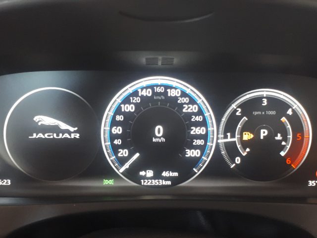 JAGUAR F-Pace usata, con Fari Xenon