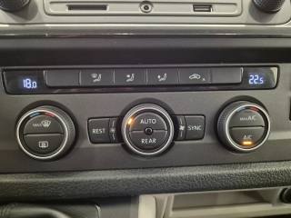VOLKSWAGEN Caravelle usata, con Frenata d
