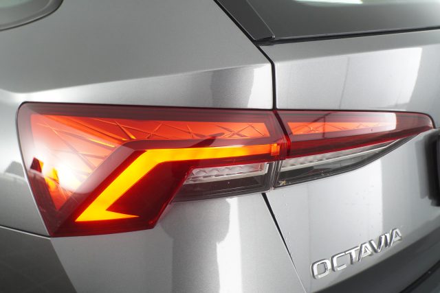 SKODA Octavia usata 15