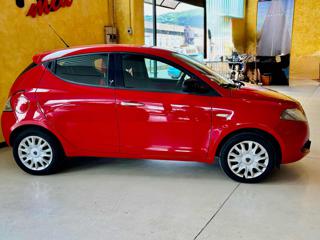 LANCIA Ypsilon usata, con Autoradio