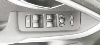 VOLVO V40 Cross Country usata 46
