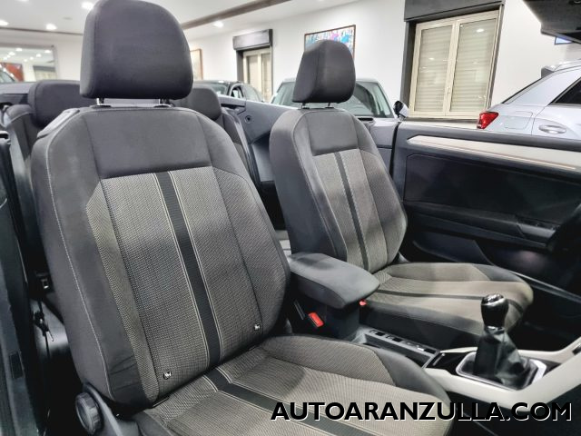 VOLKSWAGEN T-Roc usata, con Volante in pelle