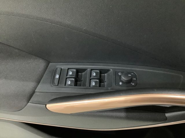 SKODA Fabia usata, con Specchietti laterali elettrici