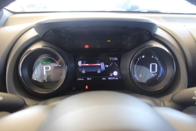 TOYOTA Yaris usata, con Controllo elettronico della corsia