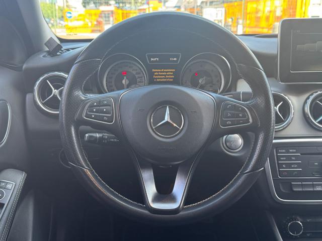 MERCEDES-BENZ GLA 220 usata, con Climatizzatore