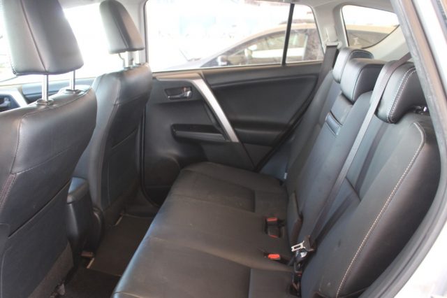 TOYOTA RAV 4 usata, con Chiusura centralizzata