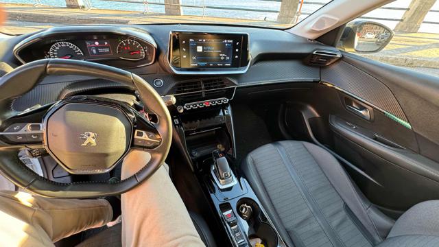 PEUGEOT 208 usata, con Autoradio
