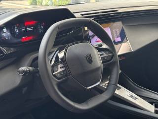 PEUGEOT 308 usata, con Volante in pelle