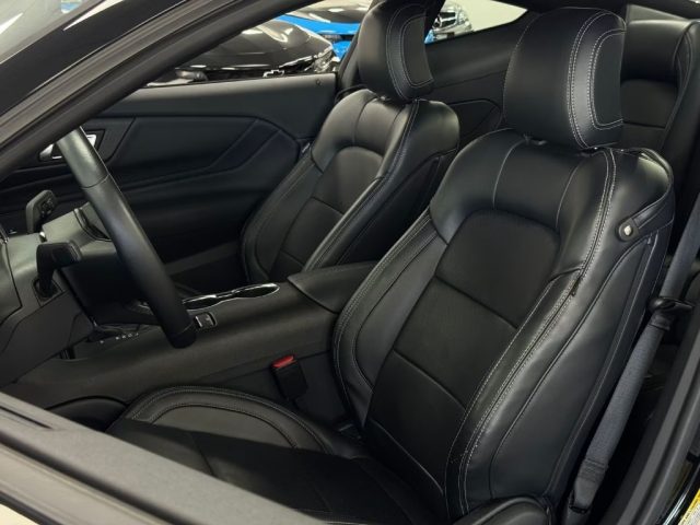 FORD Mustang usata, con Boardcomputer