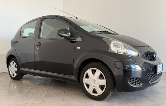 TOYOTA Aygo usata 1
