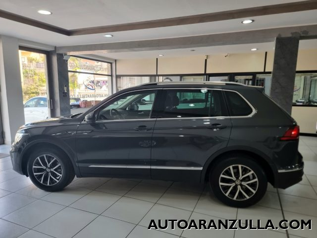 VOLKSWAGEN Tiguan usata, con Boardcomputer