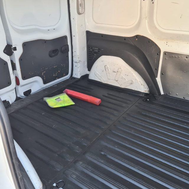 RENAULT Kangoo usata 15