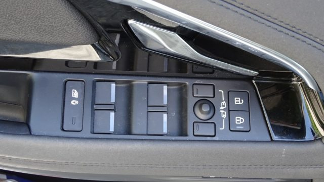 LAND ROVER Range Rover Evoque usata, con Android Auto
