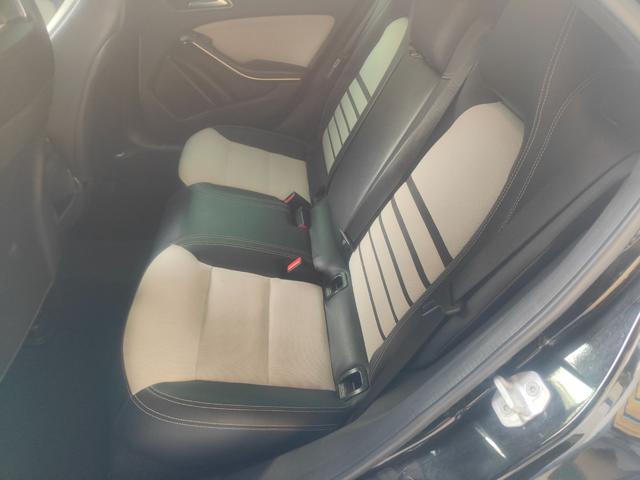 MERCEDES-BENZ A 180 usata, con Leve al volante