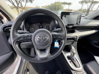 TOYOTA Yaris usata, con Airbag testa