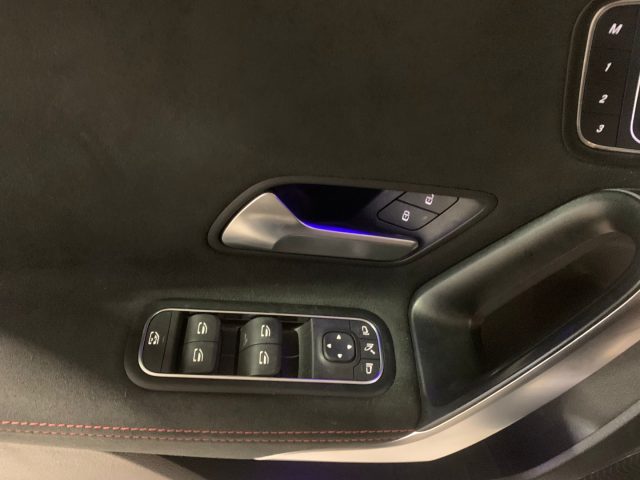 MERCEDES-BENZ A 200 usata, con Vetri oscurati