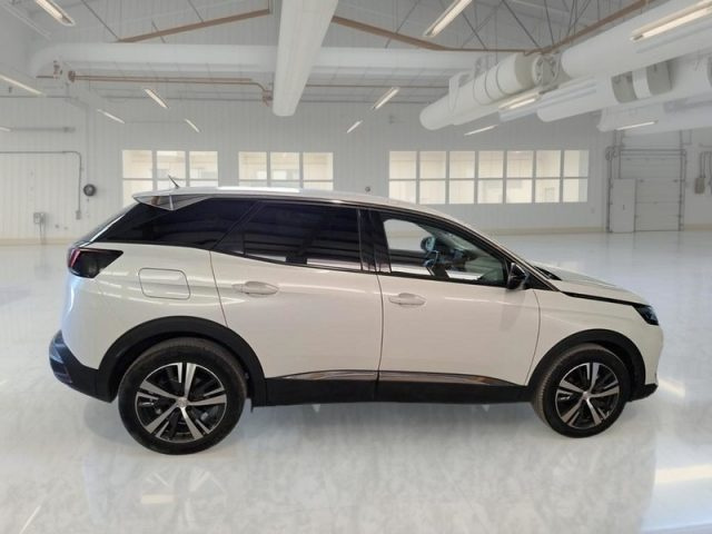 PEUGEOT 3008 usata, con Airbag