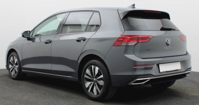 VOLKSWAGEN Golf usata, con Autoradio