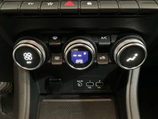 RENAULT Captur usata, con Hill holder