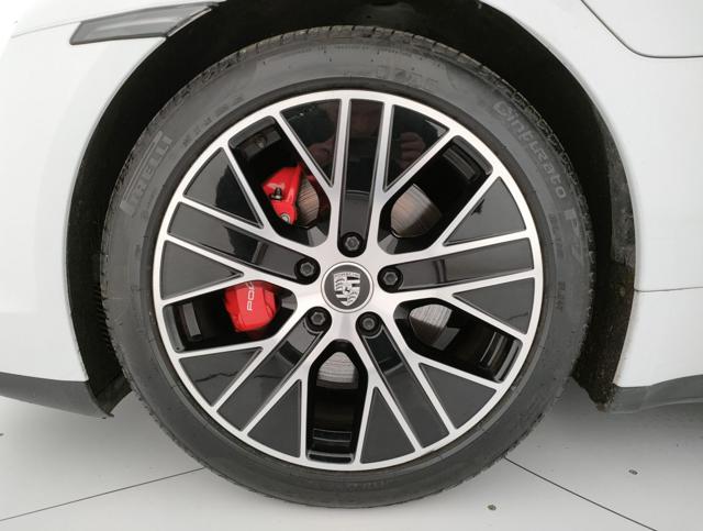 PORSCHE Taycan usata, con Boardcomputer