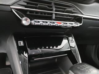 PEUGEOT 2008 usata, con Controllo automatico clima