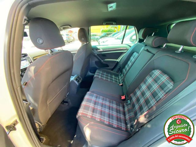 VOLKSWAGEN Golf GTI usata, con Fendinebbia