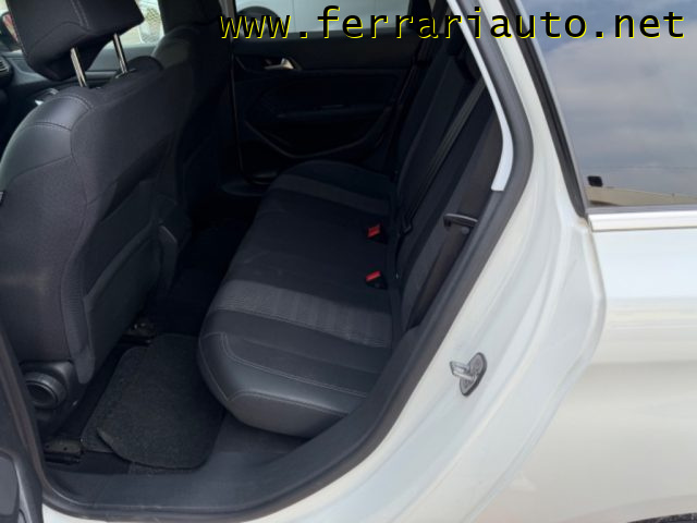 PEUGEOT 308 usata, con Boardcomputer