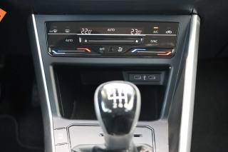 VOLKSWAGEN Taigo usata, con Bracciolo