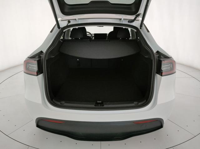 TESLA Model Y usata, con Portellone posteriore elettrico
