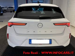 OPEL Astra usata, con Fari LED