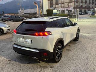 PEUGEOT 2008 usata, con Autoradio