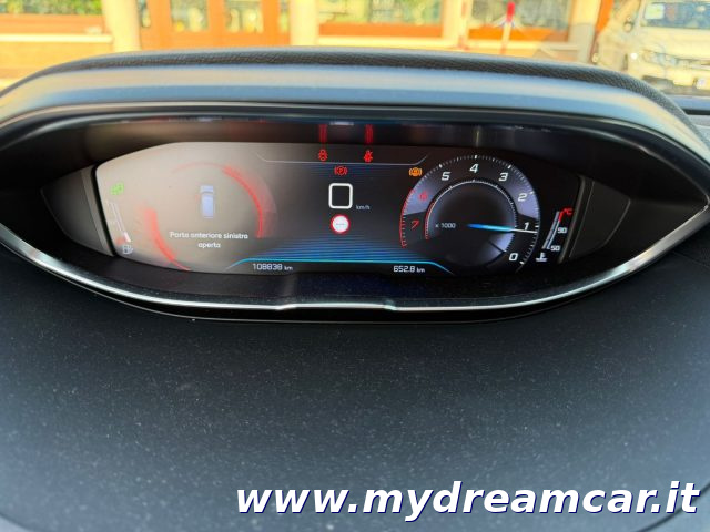 PEUGEOT 3008 usata, con Specchietti laterali elettrici