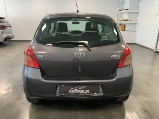 TOYOTA Yaris usata, con Alzacristalli elettrici