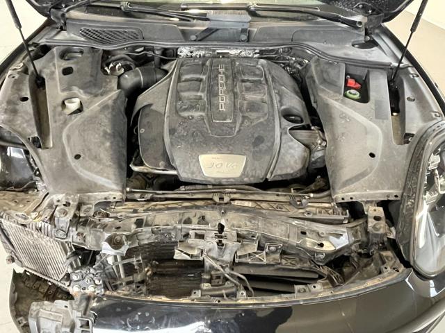 PORSCHE Cayenne usata, con Cerchi in lega