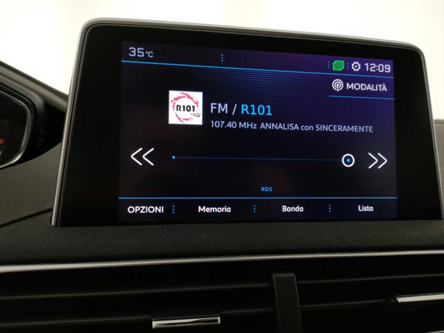 PEUGEOT 3008 usata, con Park Distance Control