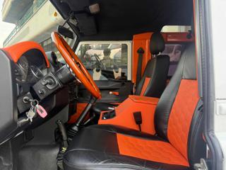 LAND ROVER Defender usata 9
