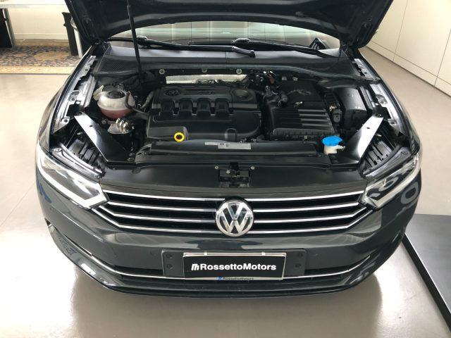VOLKSWAGEN Passat Variant usata, con Cronologia tagliandi